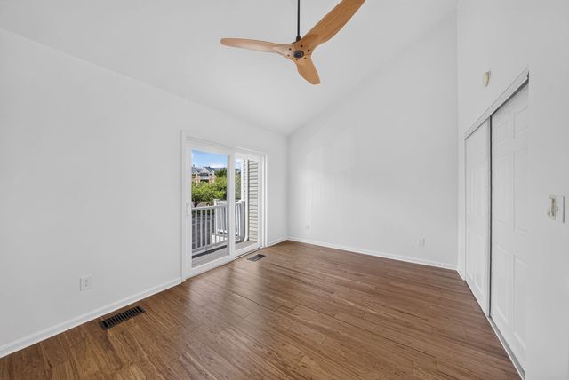 28 Admirals Way 28, Chelsea, MA 02150