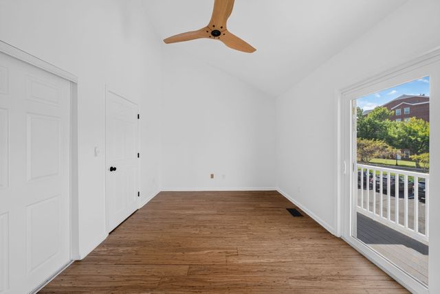 28 Admirals Way 28, Chelsea, MA 02150