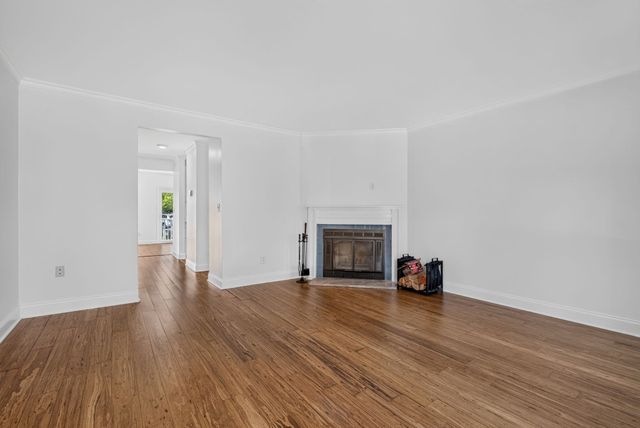 28 Admirals Way 28, Chelsea, MA 02150