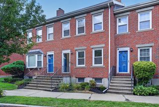 28 Admirals Way 28, Chelsea, MA 02150