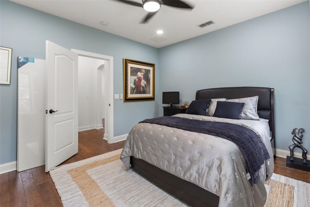 Image 53 of property listing at 2656 MEETING PLACE, Orlando, FL 32814