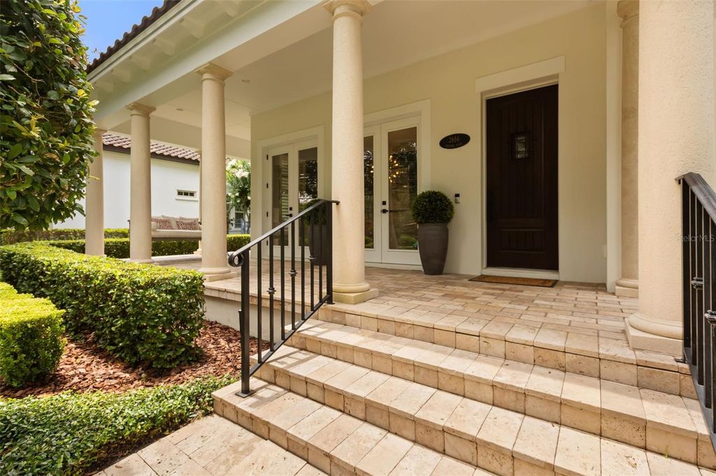 Image 7 of property listing at 2656 MEETING PLACE, Orlando, FL 32814