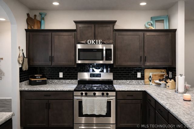 7500 E 159th Place S, Bixby, OK 74008