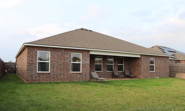 7500 E 159th Place S, Bixby, OK 74008