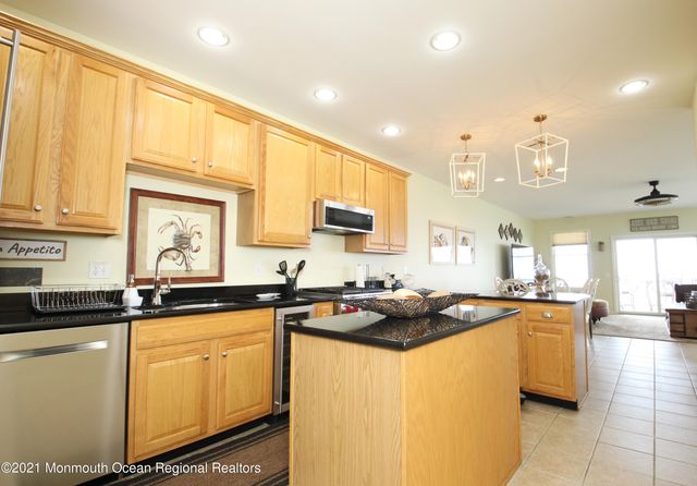 221 Beachfront 1, Manasquan, NJ 08736