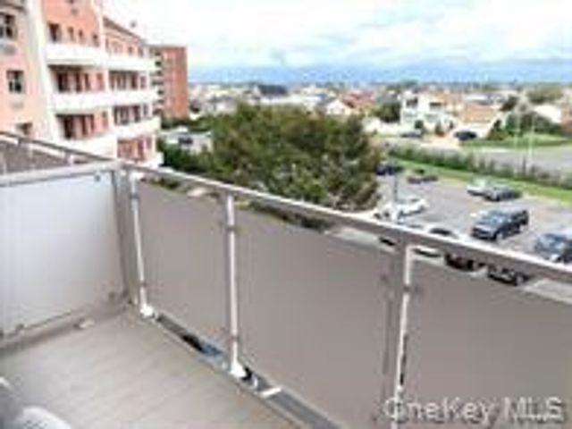 2 Richmond Road 4-O, Lido Beach, NY 11561