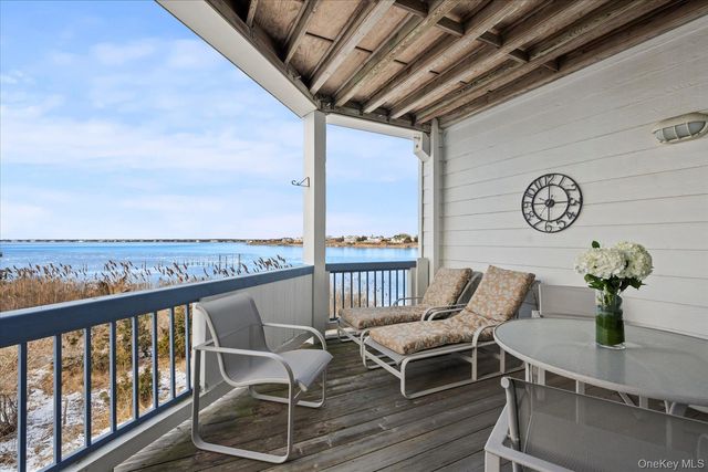 260 Dune Road 89, Westhampton Beach, NY 11978