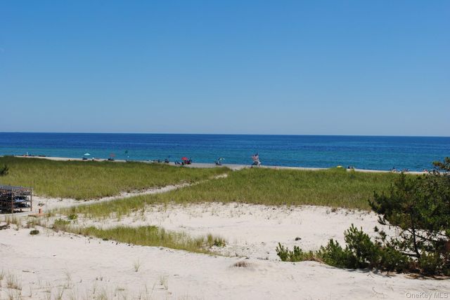 260 Dune Road 89, Westhampton Beach, NY 11978