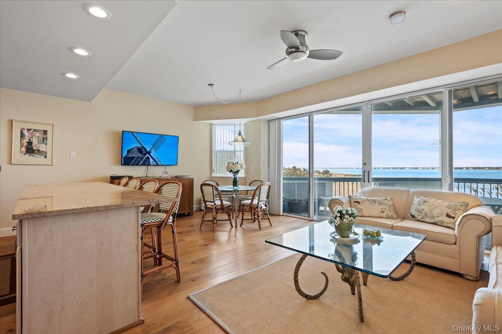 260 Dune Road 89, Westhampton Beach, NY 11978