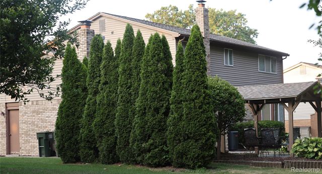 3333 Innsbrook Drive, Rochester Hills, MI 48309