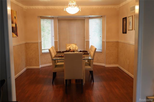 3333 Innsbrook Drive, Rochester Hills, MI 48309