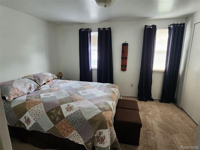3333 Innsbrook Drive, Rochester Hills, MI 48309