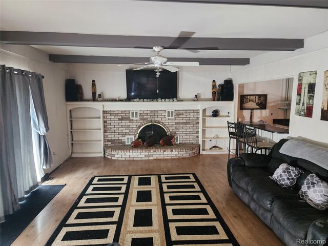 3333 Innsbrook Drive, Rochester Hills, MI 48309
