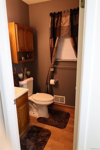 3333 Innsbrook Drive, Rochester Hills, MI 48309