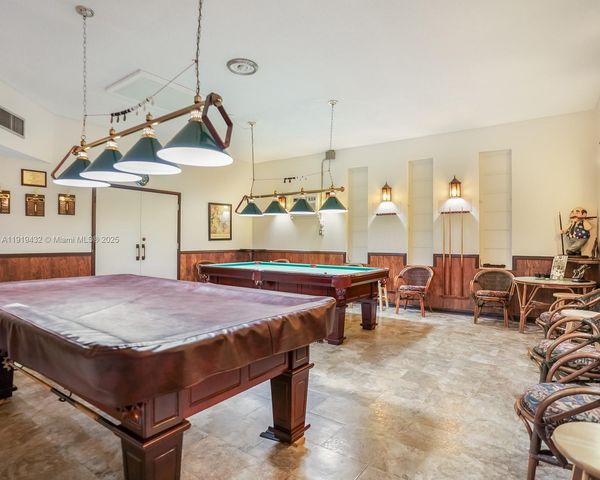 4705 NW 35th St 515, Lauderdale Lakes, FL 33319