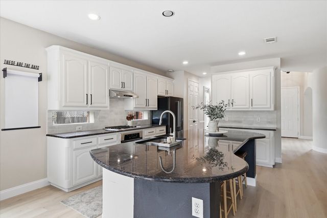 11561 Luxembourg Lane, Frisco, TX 75033