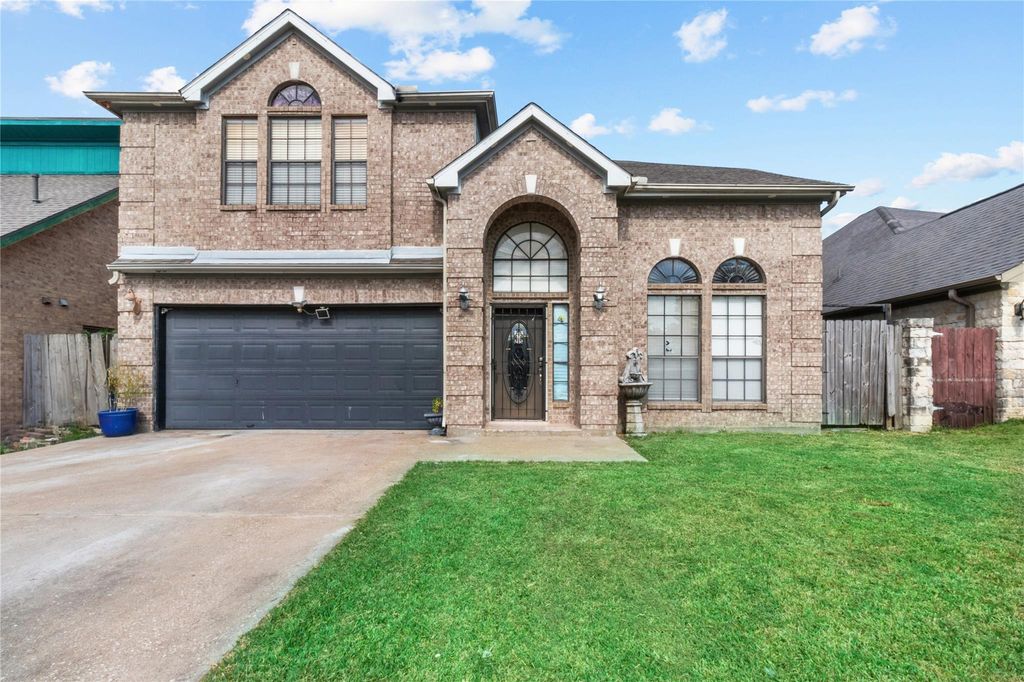 1011 Iowa Street, South Houston, TX 77587