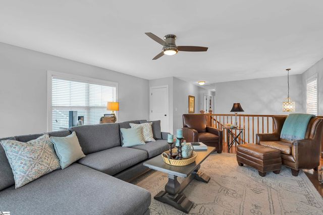 212 Ridenour Avenue, Greenville, SC 29617