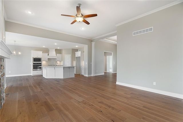 7000 NE 102nd Court, Kansas City, MO 64156