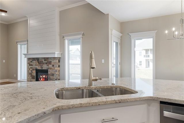 7000 NE 102nd Court, Kansas City, MO 64156