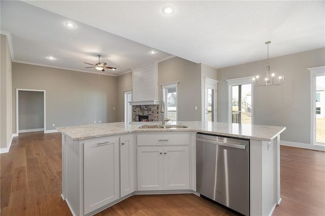 7000 NE 102nd Court, Kansas City, MO 64156