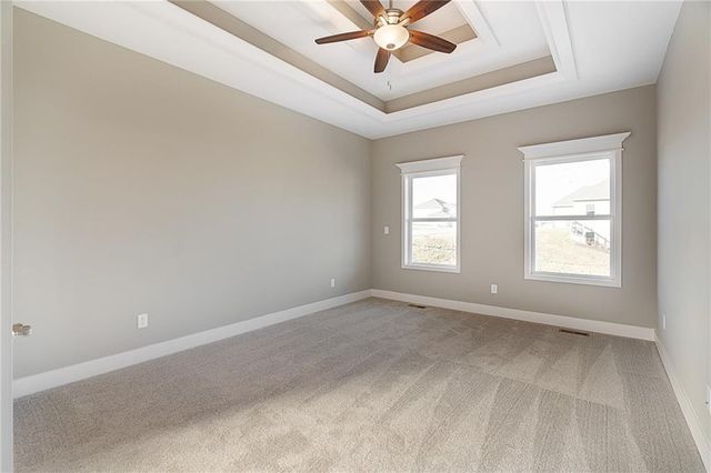 7000 NE 102nd Court, Kansas City, MO 64156