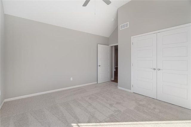 7000 NE 102nd Court, Kansas City, MO 64156