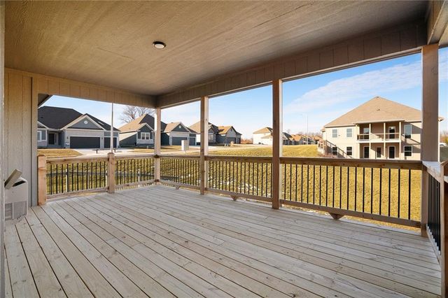 7000 NE 102nd Court, Kansas City, MO 64156