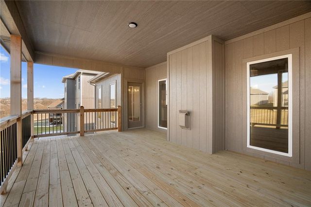 7000 NE 102nd Court, Kansas City, MO 64156