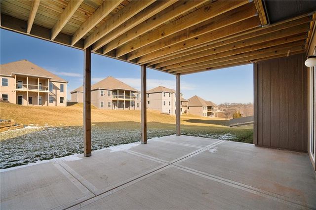 7000 NE 102nd Court, Kansas City, MO 64156