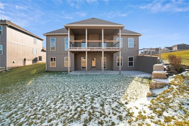 7000 NE 102nd Court, Kansas City, MO 64156