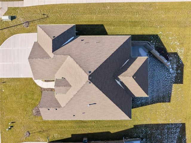 7000 NE 102nd Court, Kansas City, MO 64156