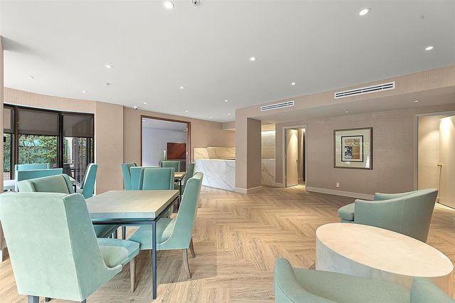 5000 Montrose Boulevard 16B, Houston, TX 77006