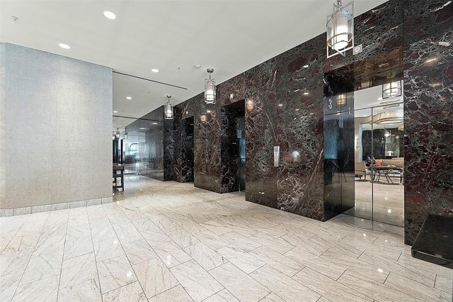 5000 Montrose Boulevard 16B, Houston, TX 77006