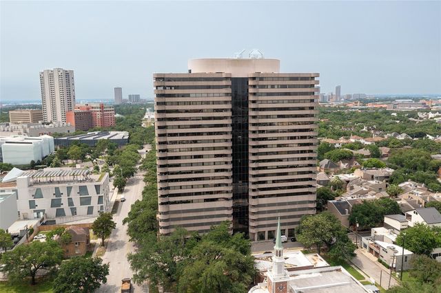 5000 Montrose Boulevard 16B, Houston, TX 77006