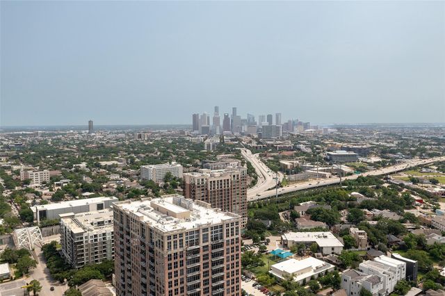 5000 Montrose Boulevard 16B, Houston, TX 77006