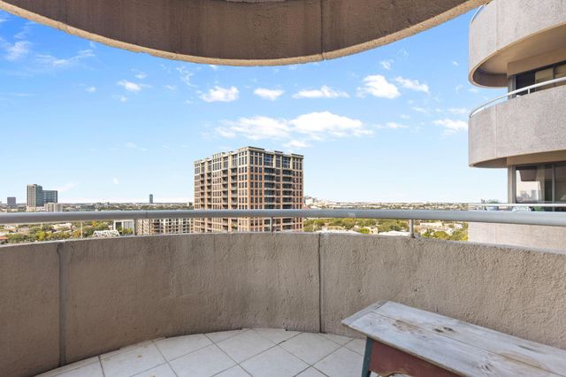 5000 Montrose Boulevard 16B, Houston, TX 77006