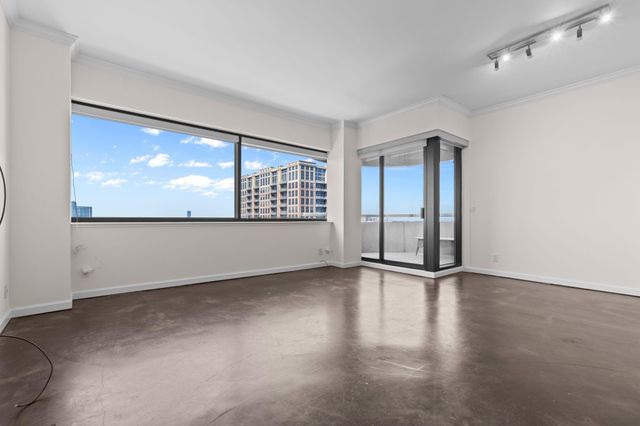 5000 Montrose Boulevard 16B, Houston, TX 77006