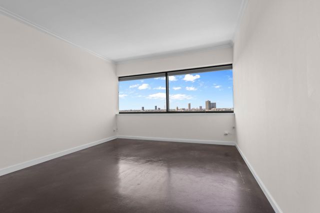 5000 Montrose Boulevard 16B, Houston, TX 77006