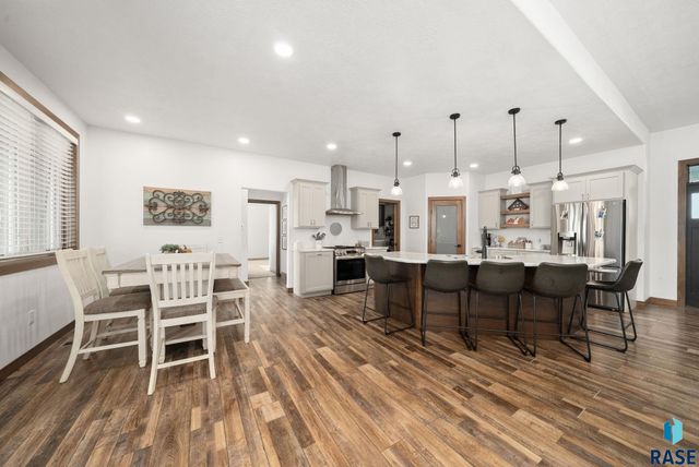 1012 S Nicholas Ave Avenue, Brandon, SD 57005