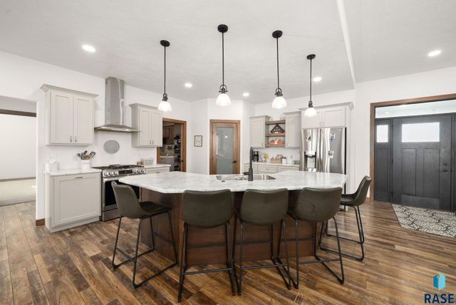 1012 S Nicholas Ave Avenue, Brandon, SD 57005