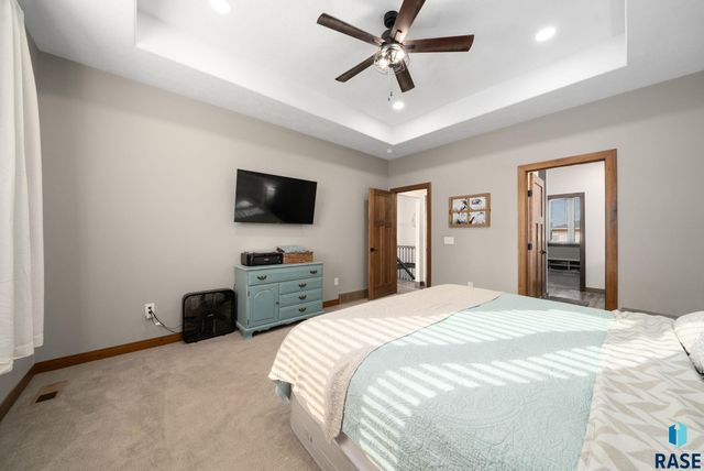 1012 S Nicholas Ave Avenue, Brandon, SD 57005
