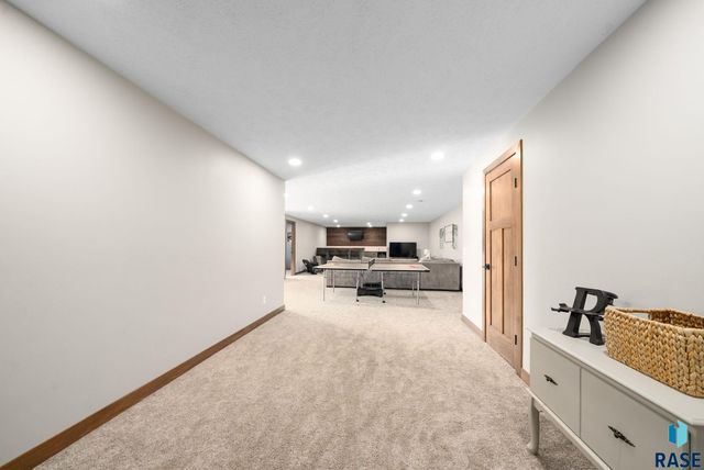 1012 S Nicholas Ave Avenue, Brandon, SD 57005