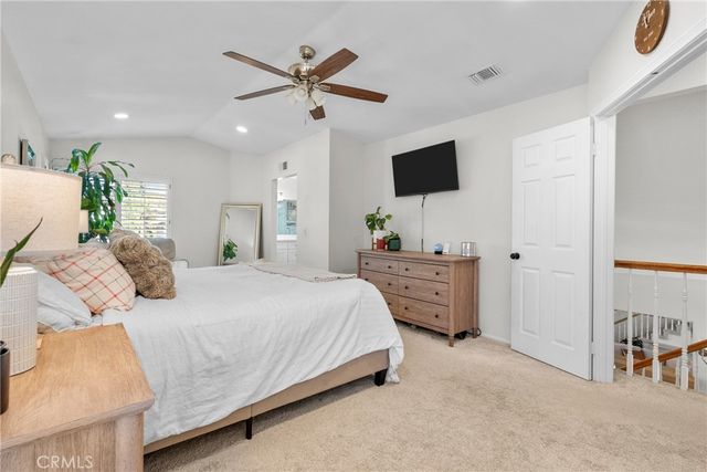 21625 Farmington, Saugus, CA 91350