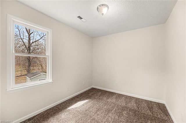 401 Sherwood Court, Eden, NC 27288