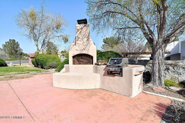 1480 Via Norte, Las Cruces, NM 88007