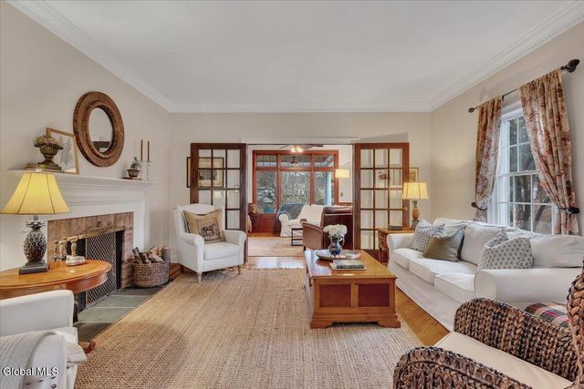 16 Wildwood Drive, Colonie, NY 12211