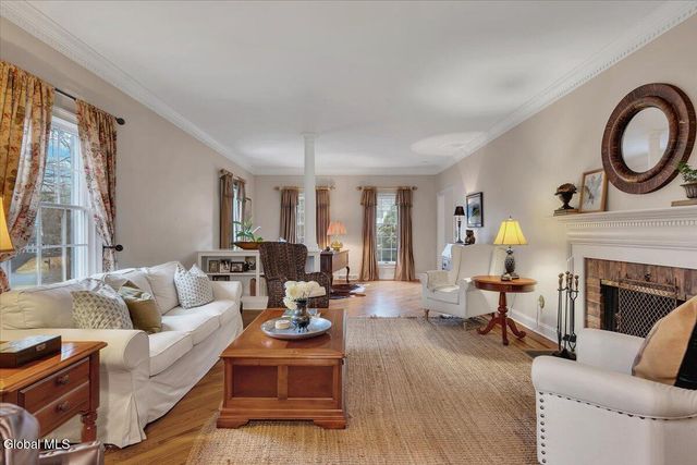 16 Wildwood Drive, Colonie, NY 12211