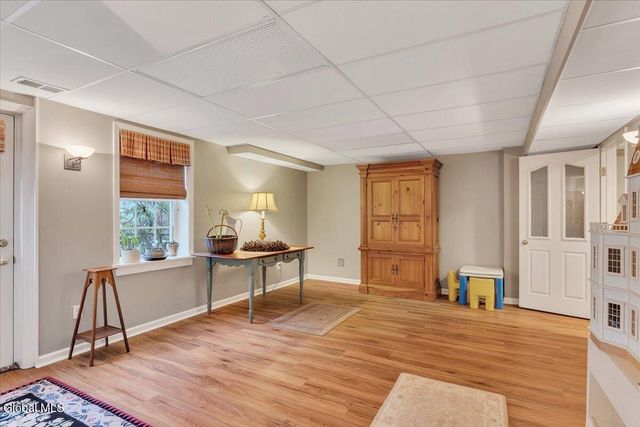 16 Wildwood Drive, Colonie, NY 12211