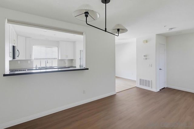 10330 Wateridge Circle 293, San Diego, CA 92121